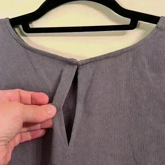 Wild South New Zealand Viscose Gray Textured Long Sleeve Blouse Size 8 - Picture 6 of 11